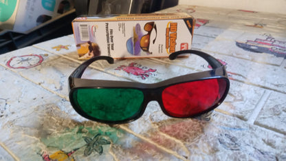 UV Protected Sunglasses,  classic Sunglasses for Men & Women, Lightweight, Both Outdoor and Indoor Use (1 Pc )